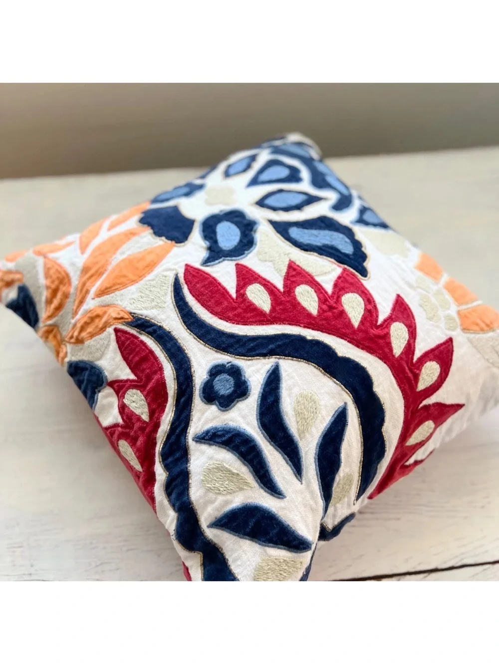 1 Williams Sonoma Izlara Floral Applique Throw Pillow Cover 20